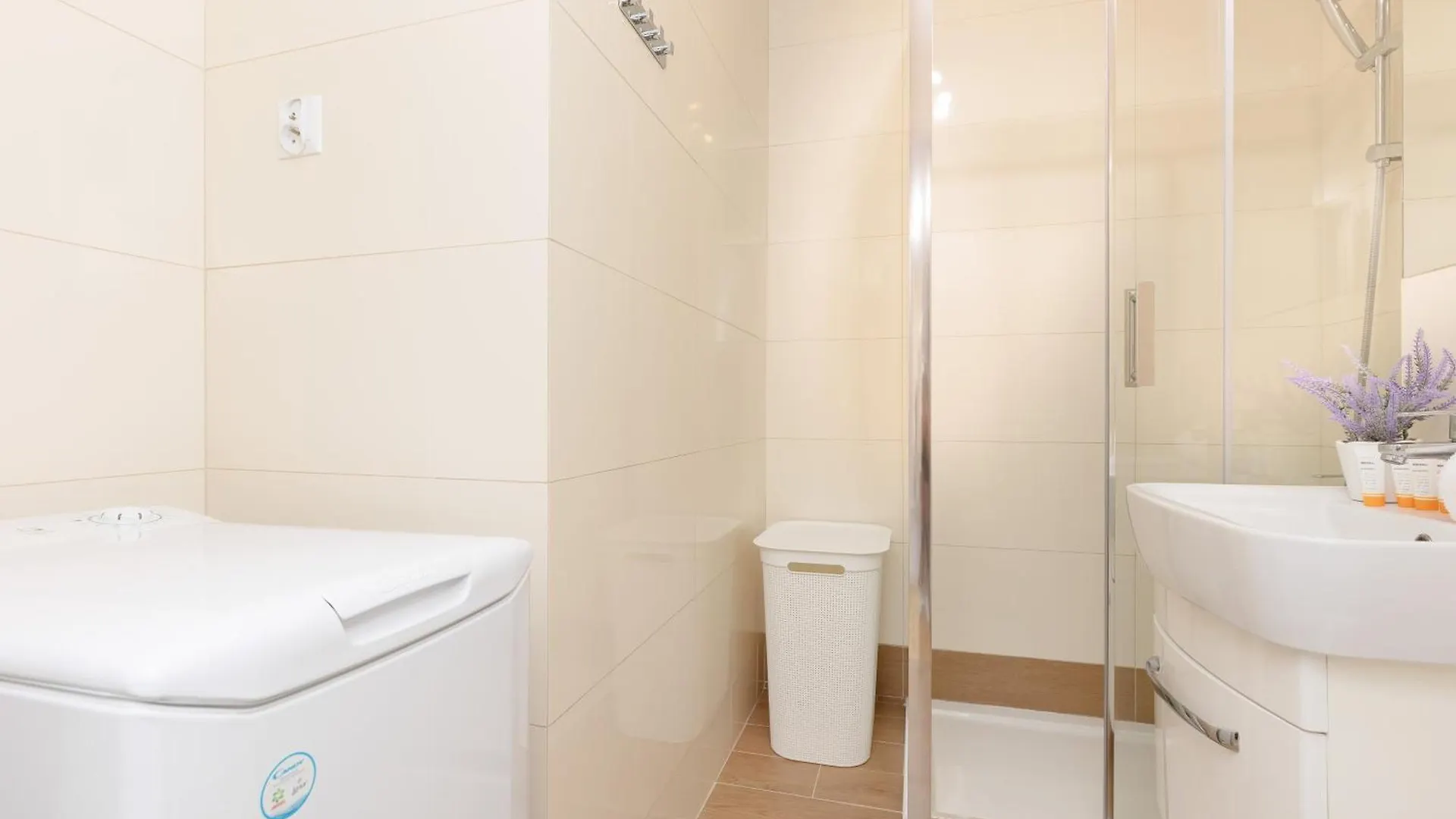 Apartments Warsaw Grzybowska By Noclegi Renters